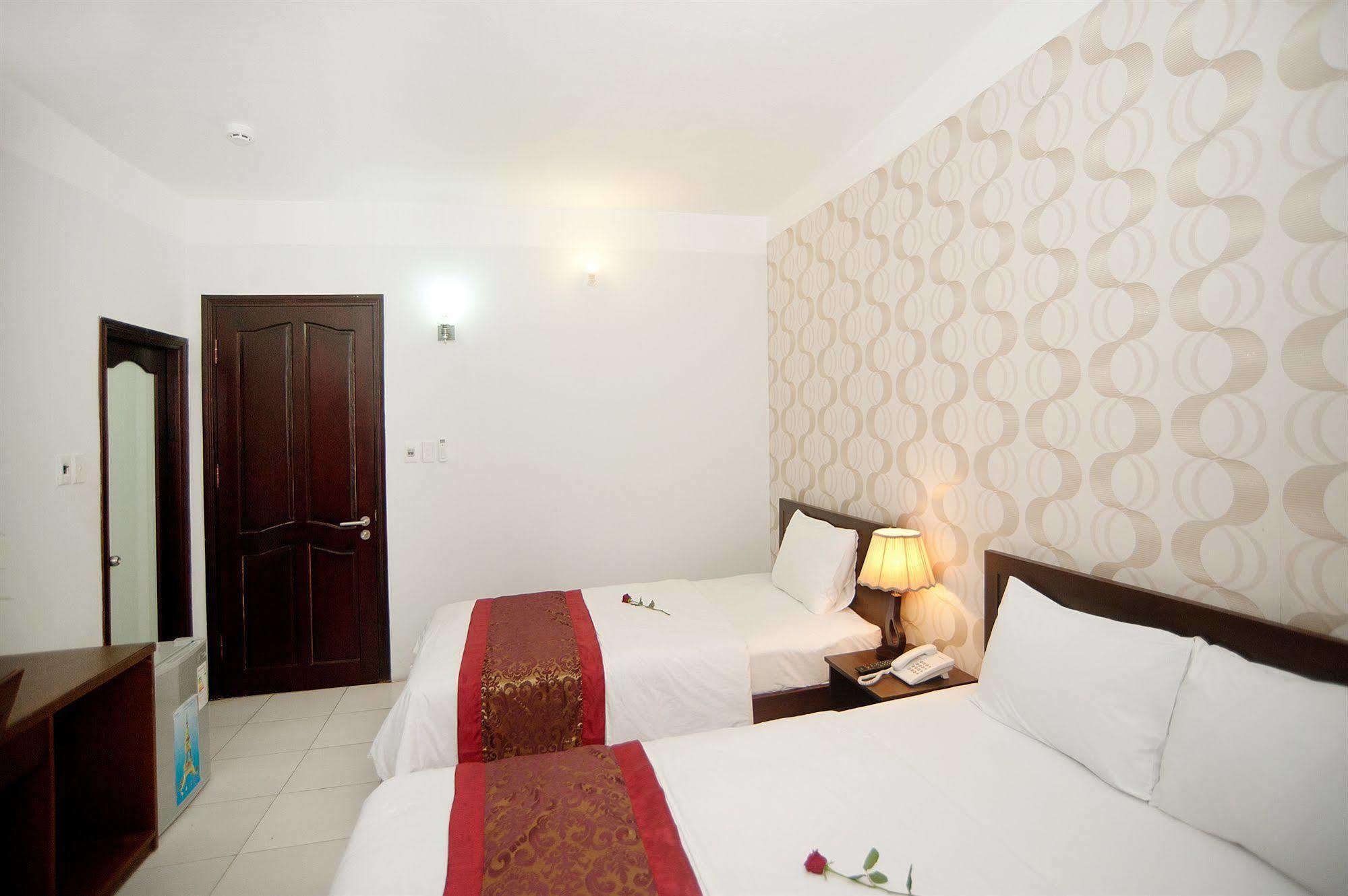 Bin Star Hotel Da Nang Exterior photo
