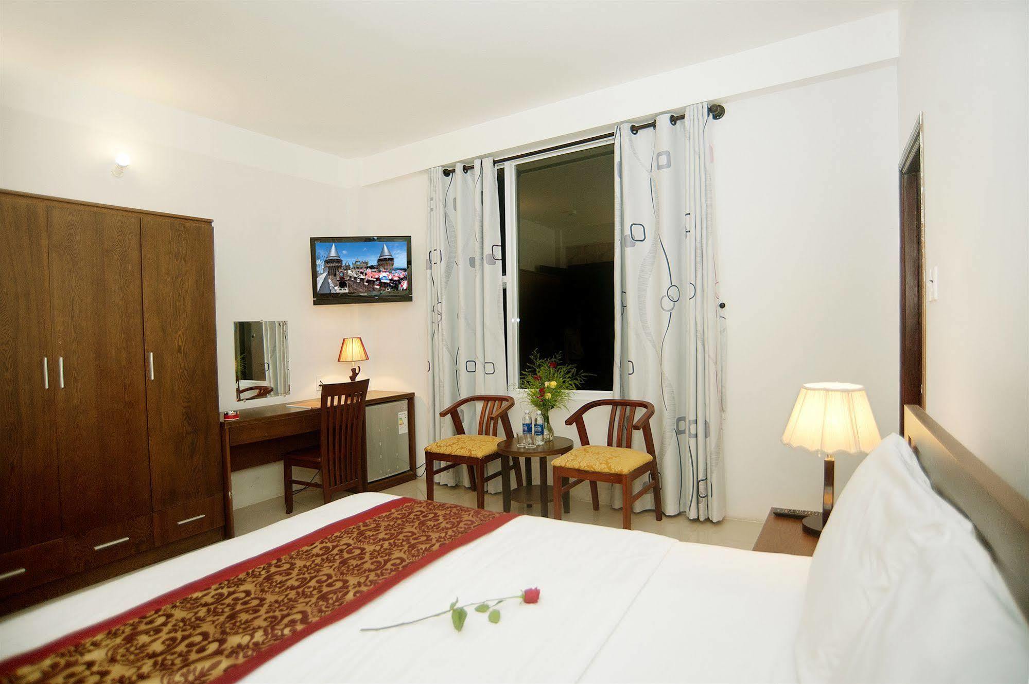 Bin Star Hotel Da Nang Exterior photo
